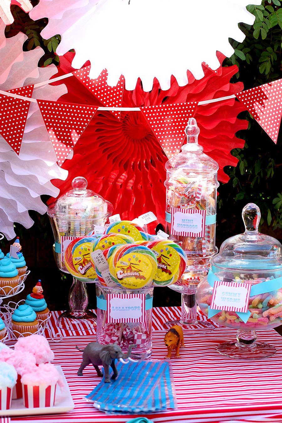 Free Candy Buffet Circus Party Theme Printables Via Lilblueboo