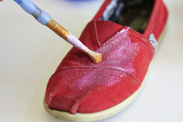 toms red sparkle shoes