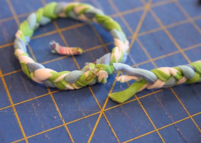 Kids Can Learn How to Upcycle Their Old Clothes into Cool Bracelets